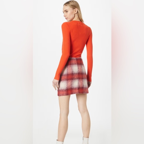 MINKPINK Dresses & Skirts - MINKPINK Skirt SOPHIE in Red BordeauxPlaid - Quilted Hemedge NWT